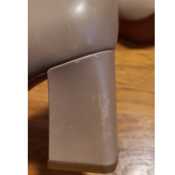 Leather Marc Fisher Limited Pale Pink Nude Pointed Toe Heel -Size 7 - Picture 4 of 8